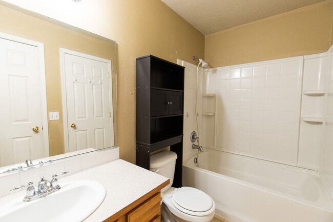 Building Photo - Home In the Landings