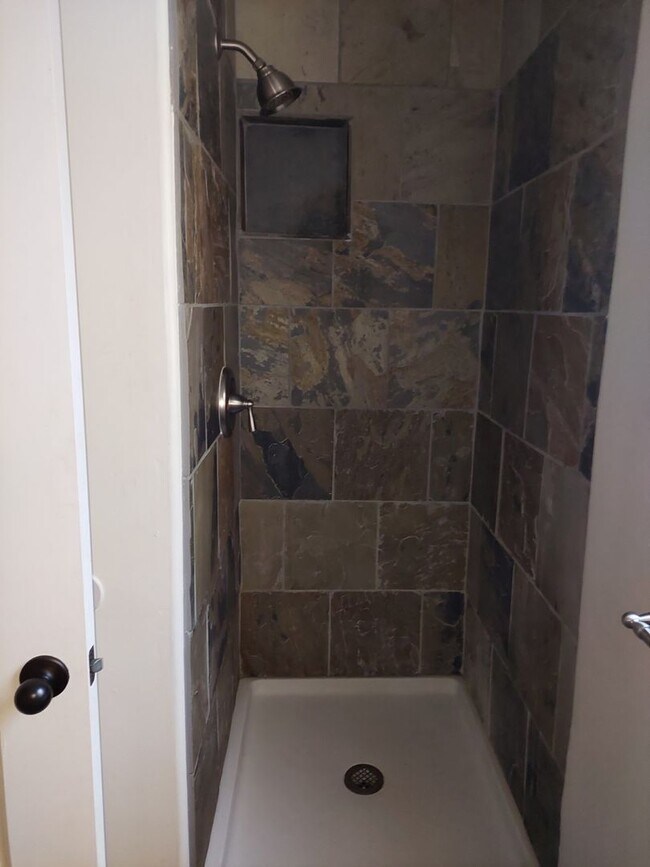 Foto del edificio - TA875-Greystone