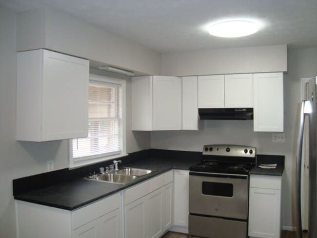 Building Photo - 3bedroom/2bathroom Available to rent
