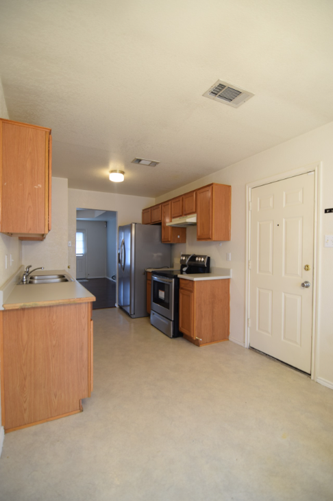Foto del edificio - 3412 Crescent Dr