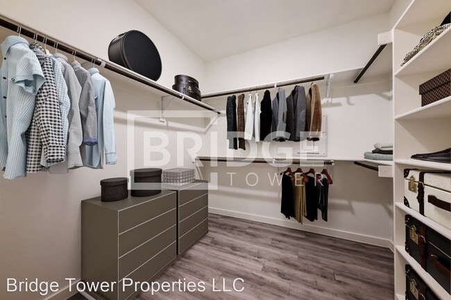 Foto del edificio - 3 br, 2 bath House - 4816 Bullfrog Way
