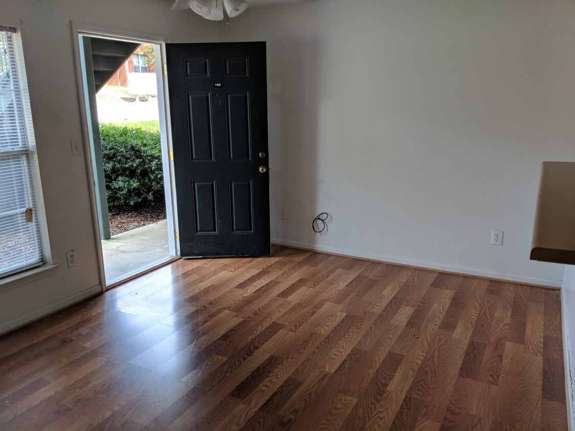 302 Saddle Ridge Estates Unit 2205, Hueytown, AL 35023 Apartment for