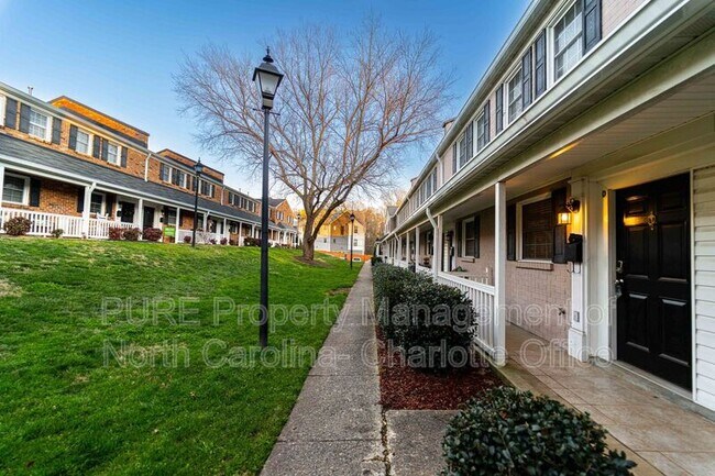 Foto del edificio - 1230 Green Oaks Ln