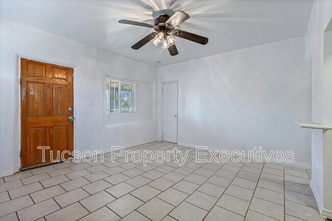 Foto del edificio - 2034 S 5th Ave