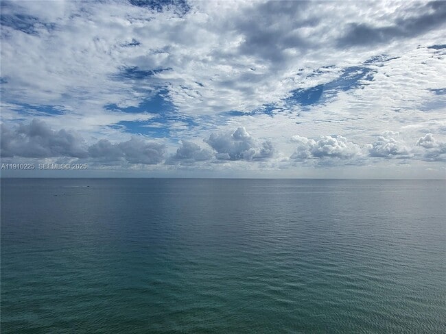 Foto del edificio - 2301 S Ocean Dr