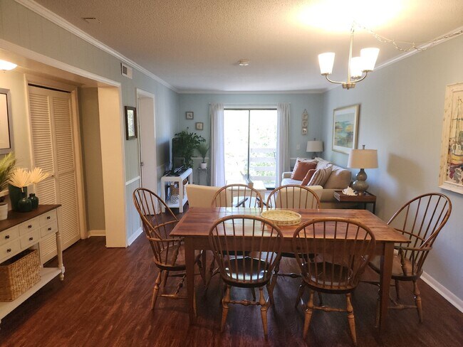Building Photo - 2 Bedroom Furnished Villa on Hilton Head I...