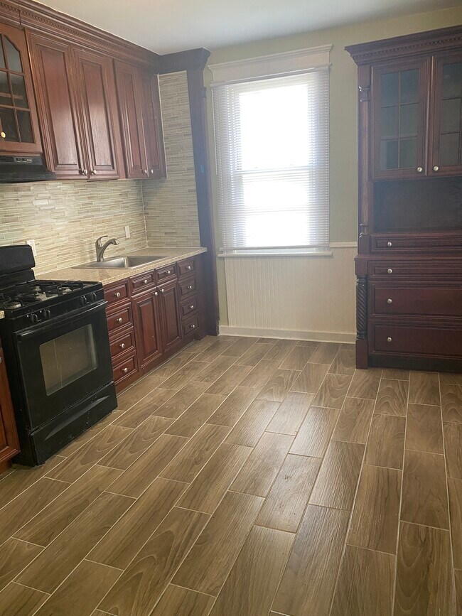 Kitchen - 18 N Spring St