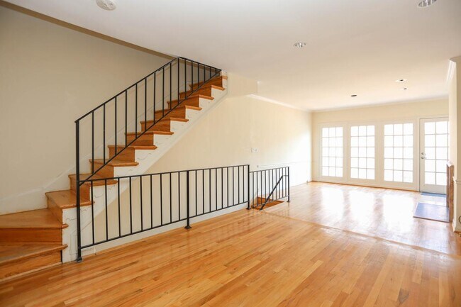 Foto del edificio - 1729 Corcoran St NW