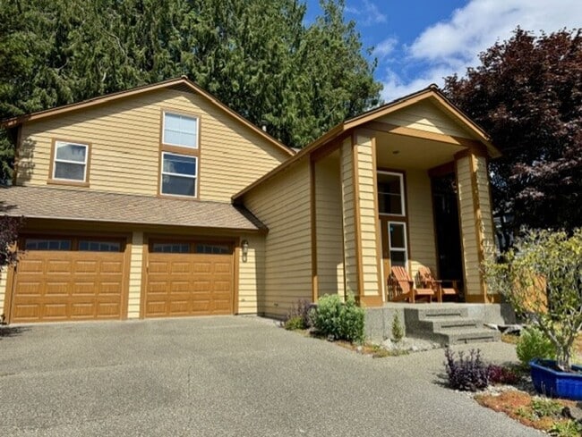 Building Photo - 12726 Plateau Cir NW