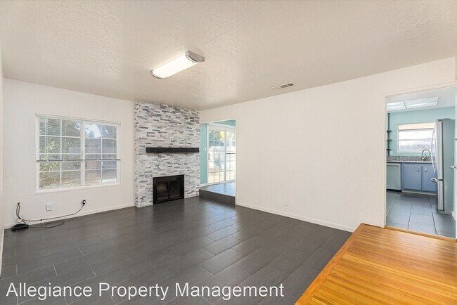 Foto del edificio - 3 br, 2 bath House - 4744 Brookfield Dr