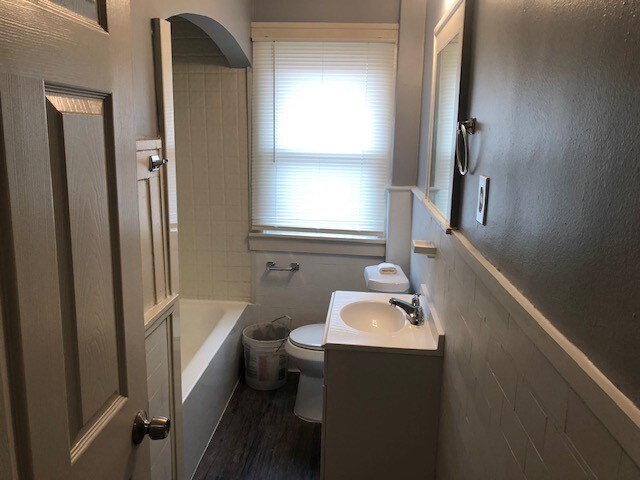 Building Photo - 4245 Clements St