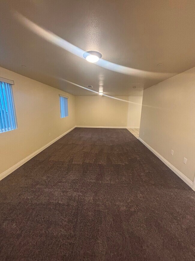 Foto del edificio - 422 E 101st St