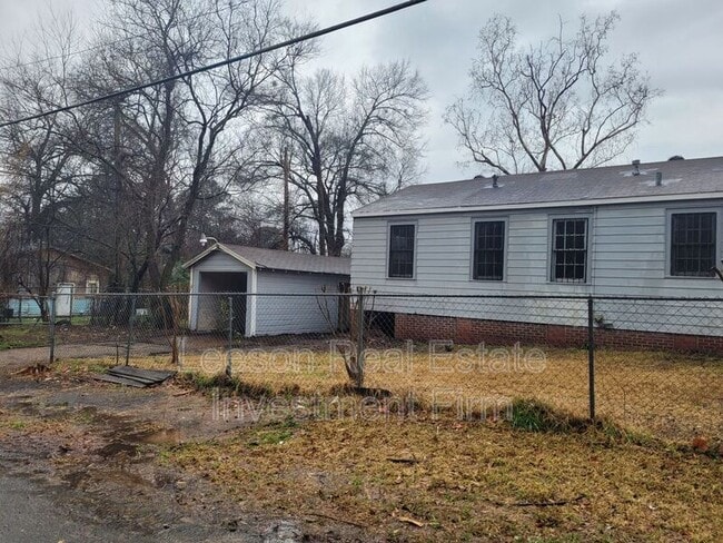 Building Photo - 3603 Darien St