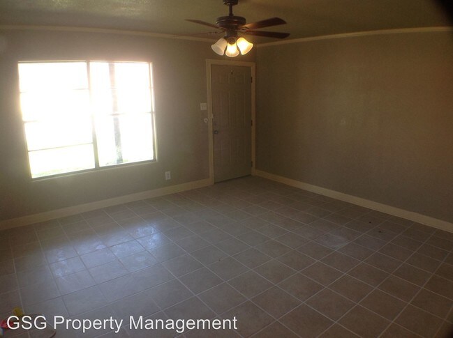 Building Photo - 3 br, 2 bath House - 166 E Southcross Blvd.