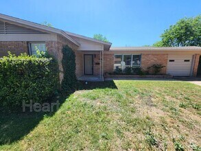 Building Photo - 908 Guthrie Dr