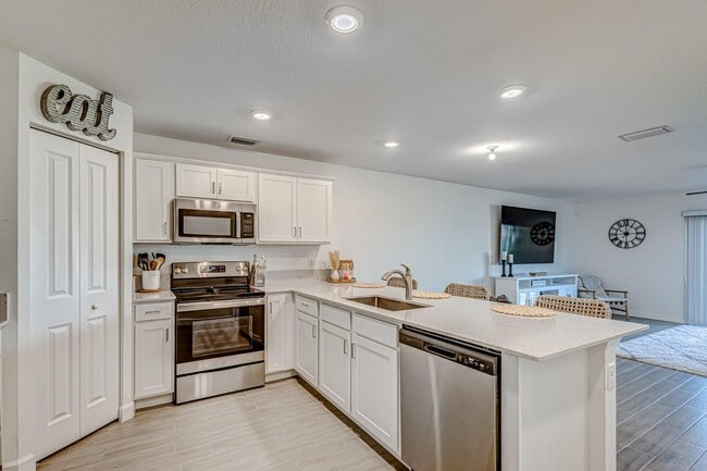 Foto del edificio - 5007 Woods Edge Cir