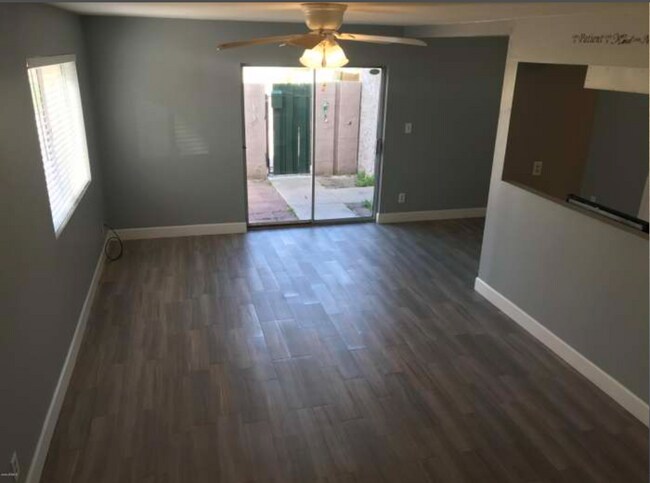 Foto del edificio - 1500 W Rio Salado Pkwy