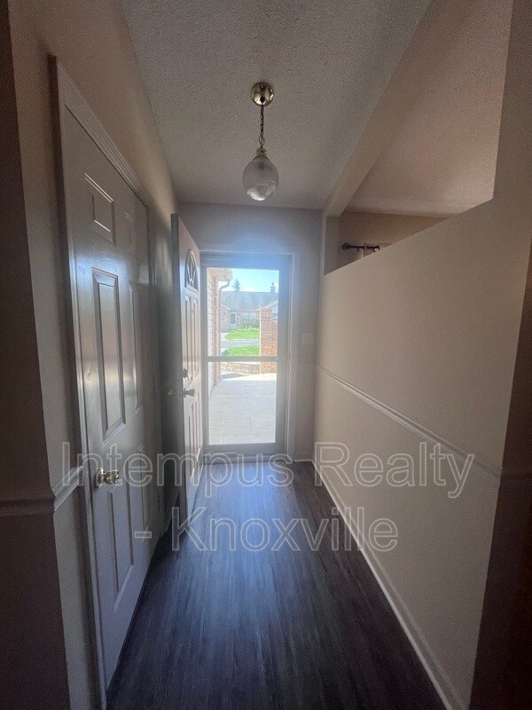 Foto del edificio - 813 Villaview Way