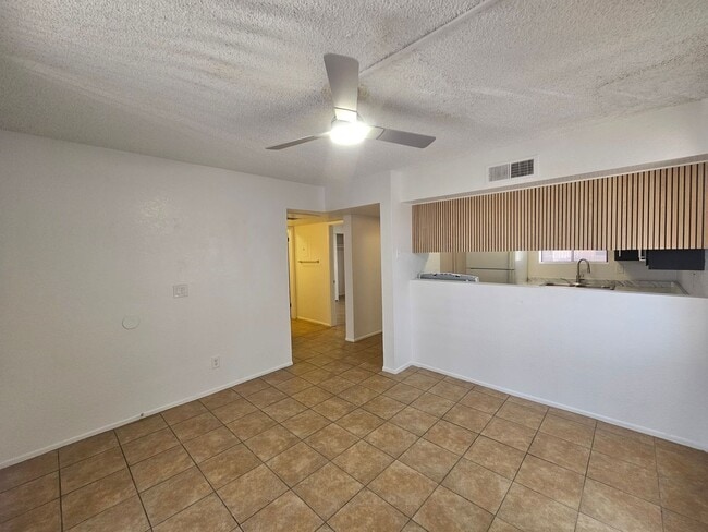 Building Photo - 2650 - 11