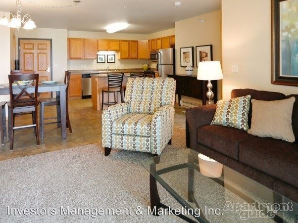 Foto principal - 2720-2720 20th Ave SW