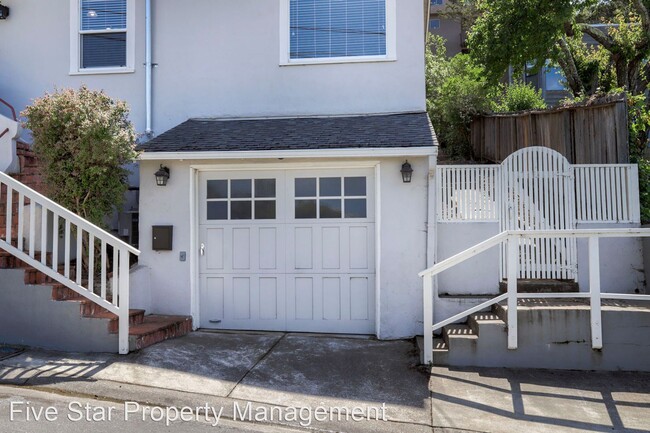 Building Photo - 2 br, 1 bath House - 636 Sierra Point Rd