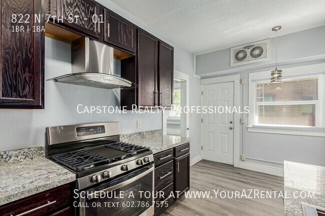 Foto del edificio - Charming Downtown 1 Bedroom 1 Bath!