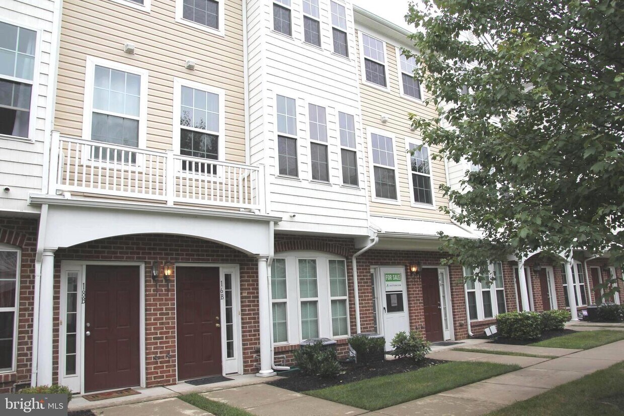 16 Steel St, Trenton, NJ 08611 Townhome Rentals in Trenton NJ