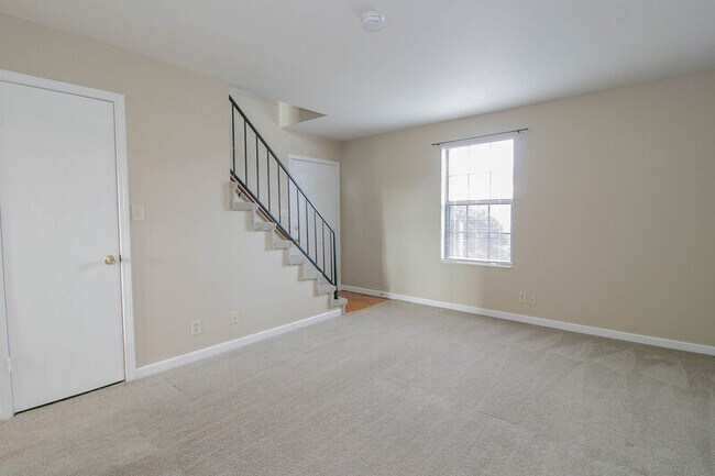 Foto del edificio - 1603-09 Minglewood Drive
