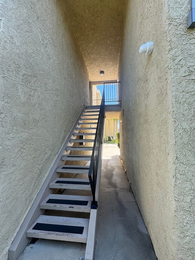 Photo - 1 Bed, 1 Bath Upstairs Apartment - 17762 Paseo Circle #C