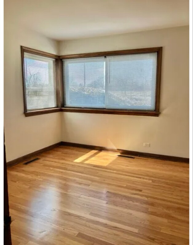 Foto del edificio - 1345 S Mannheim Rd
