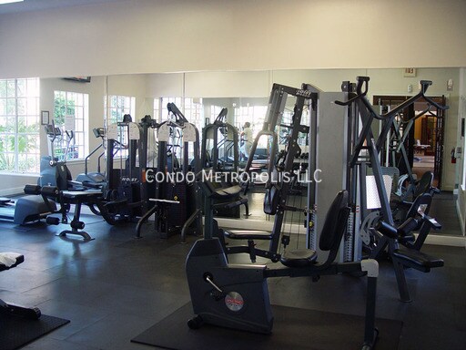 Building Photo - 2572 Robert Trent Jones Dr