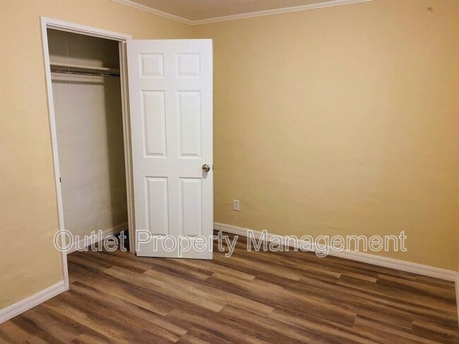 Foto del edificio - 7622 Harvey St