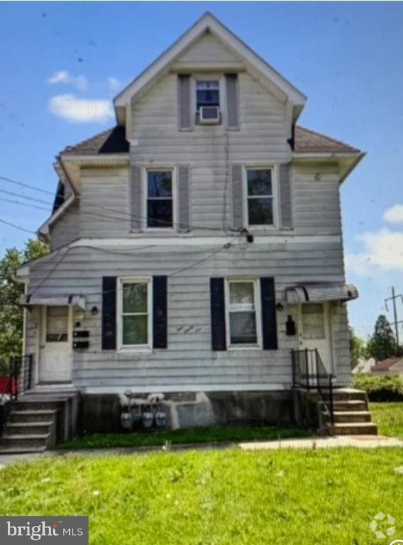 Building Photo - 921 Woodland Ave