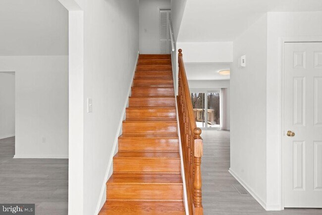 Foto del edificio - 6129 Franconia Station Ln