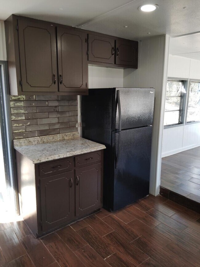 Foto del edificio - 2692 Deer Run Dr