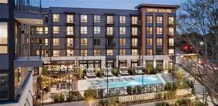 Building Photo - 2490 N Druid Hills Rd