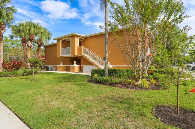 Building Photo - ** NAPOLI 1 BEDROOM 1 BATHROOM ON 1ST FLOO...