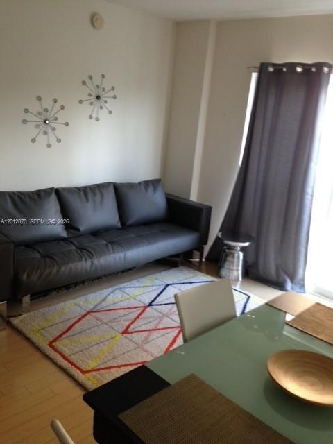 Foto del edificio - 2740 SW 28th Terrace