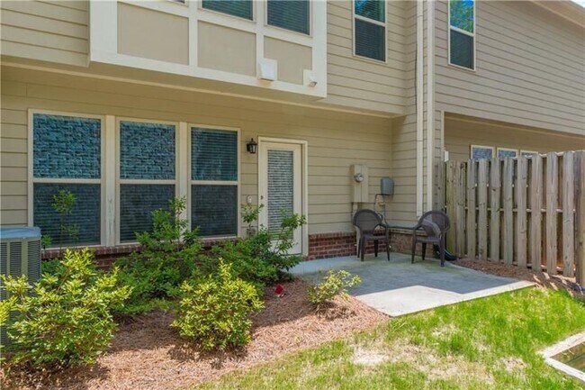 Foto del edificio - 3494 New Fawn Ln