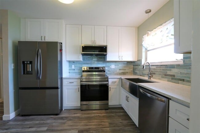 Building Photo - 1204 Harkness Way