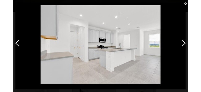 Foto del edificio - 368 Lemongrass Rd