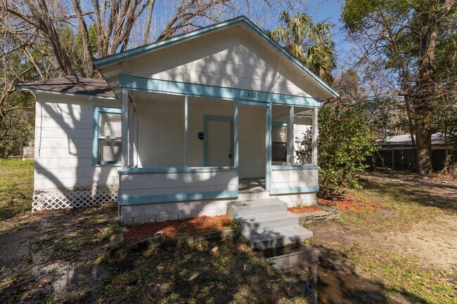 Building Photo - 3321 Deason Ave