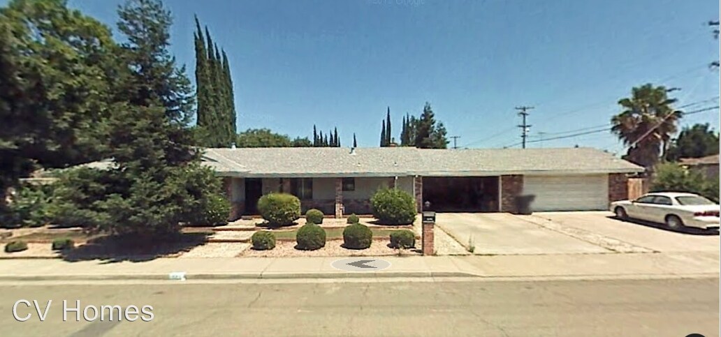 Primary Photo - 1128 Lakewood Ave