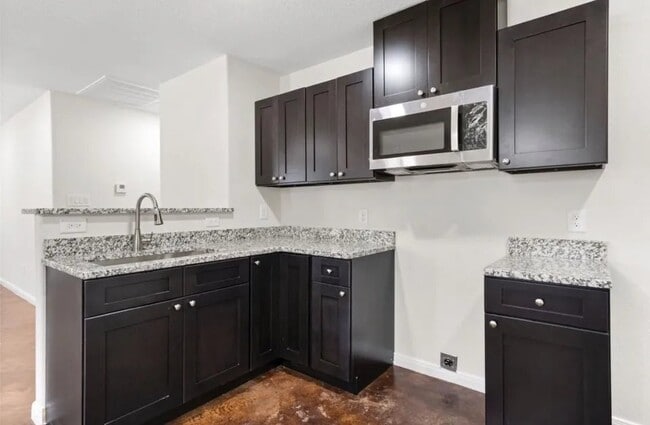 Building Photo - 1126 N 11th St