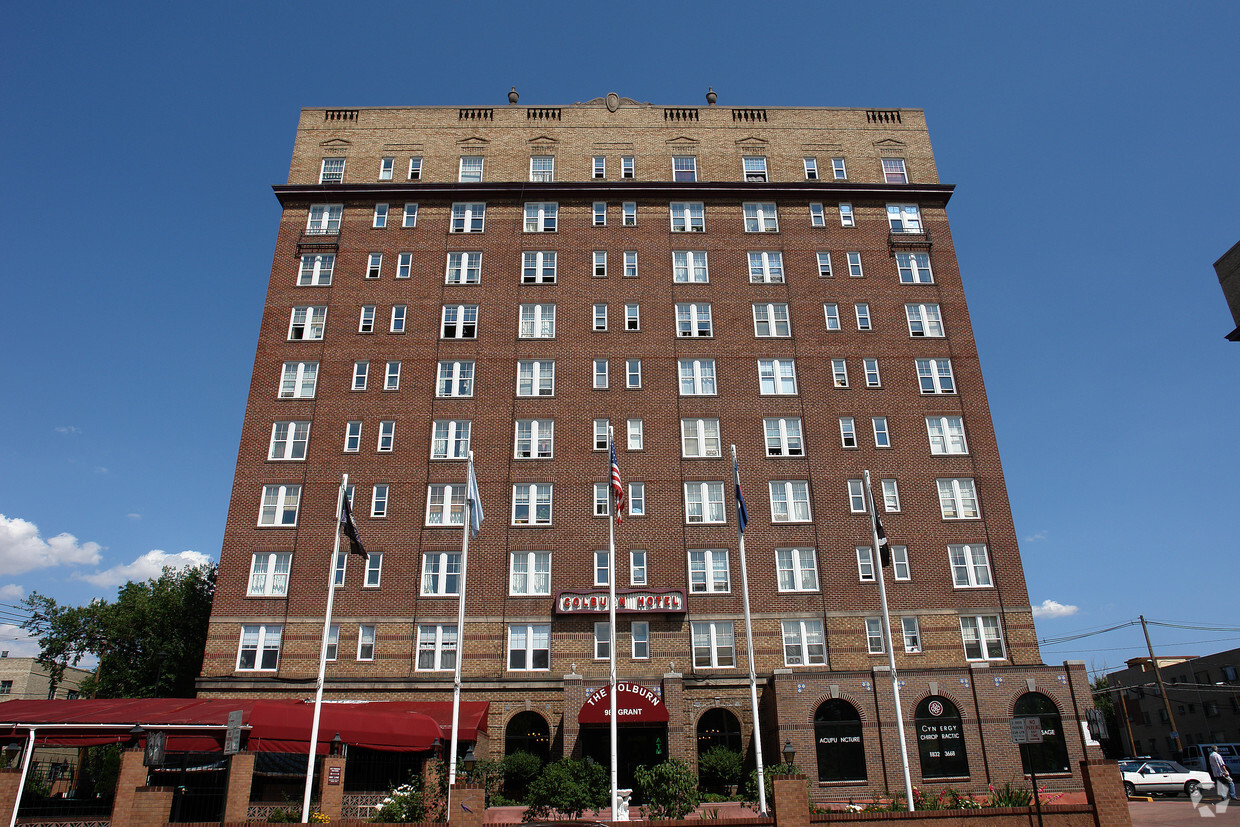 Exterior - Colburn Hotel