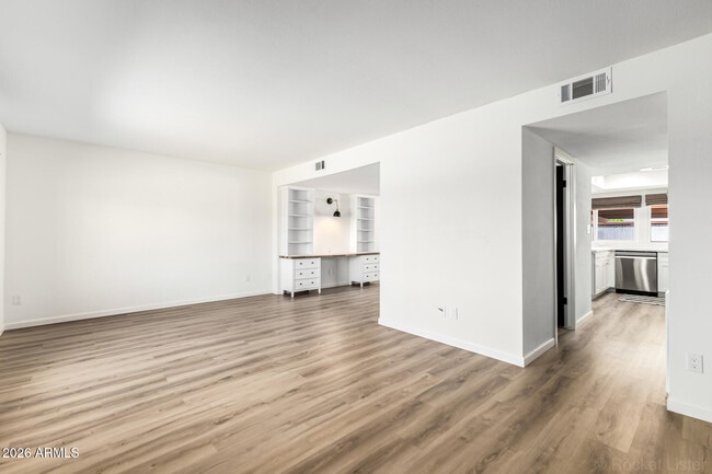 Foto del edificio - 7804 N 47th Ave