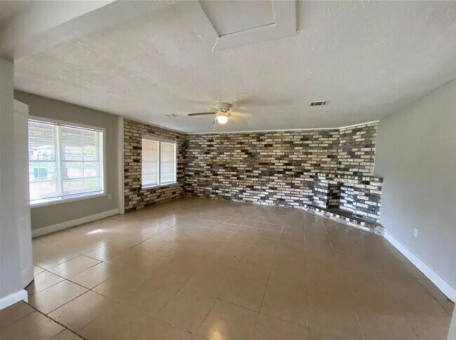 Foto del edificio - Amazing 3 Bedroom 2 bath home in Houston