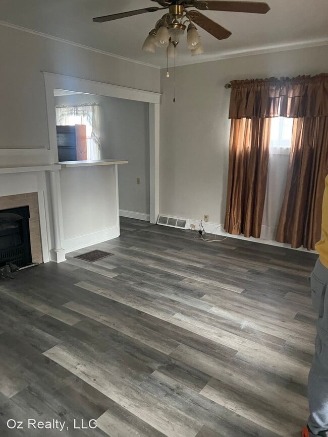 Building Photo - 3 br, 2 bath House - 447 3rd St