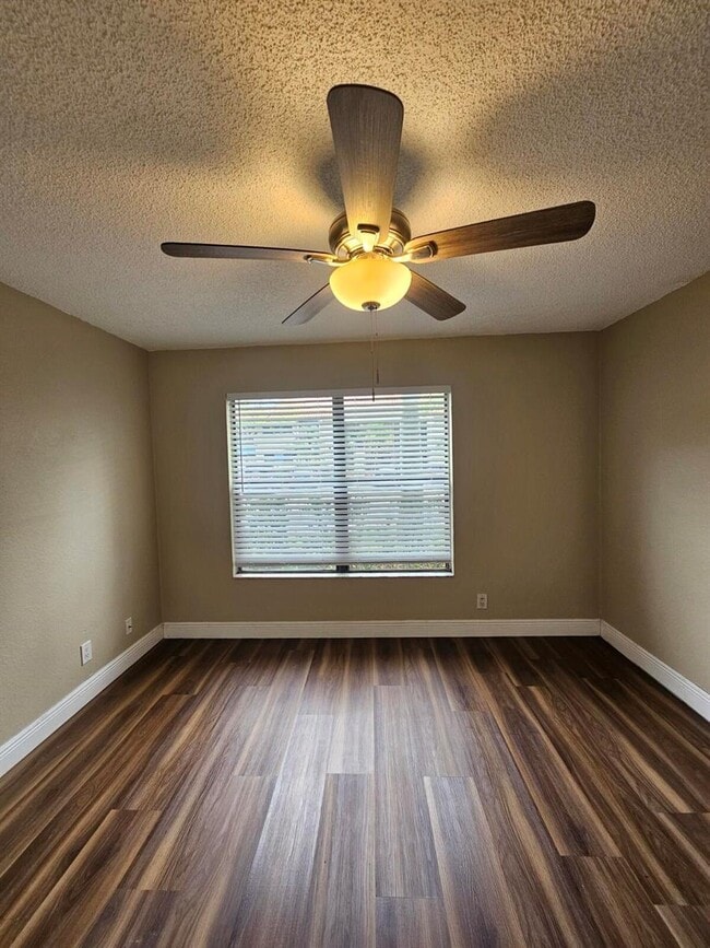 Foto del edificio - 1561 Windorah Way