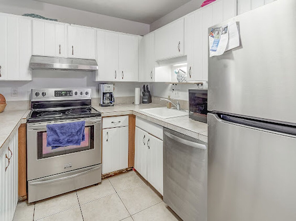 Primary Photo - Dillon Valley East Condo! Two parking spot...